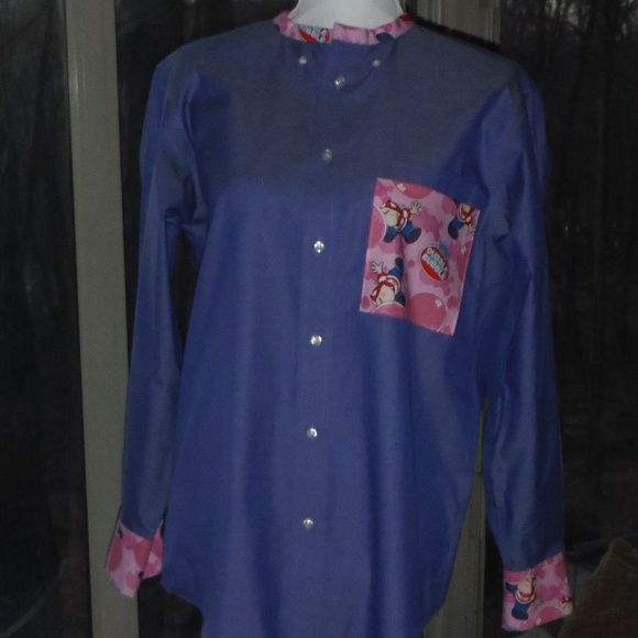 Bubble Gum! on Lands' End Medium w Fun Cuffs - Picture 3 of 4